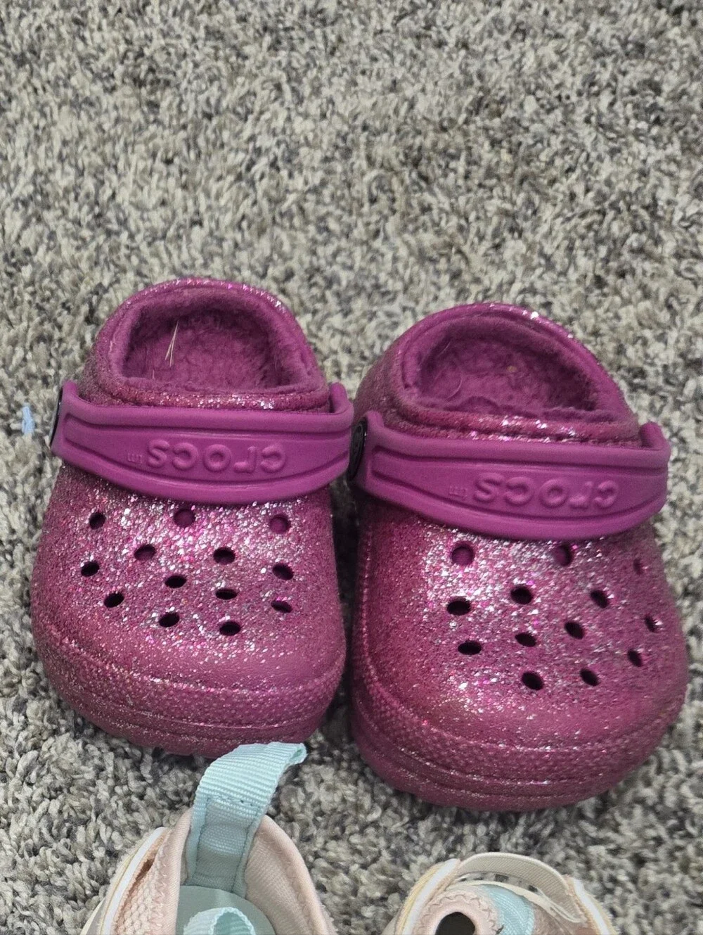 Kids Glitter Pink Crocs With Fur Lining 6c